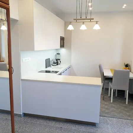 Clearvuehome - Panoramic 43 M2 Slavin דירה