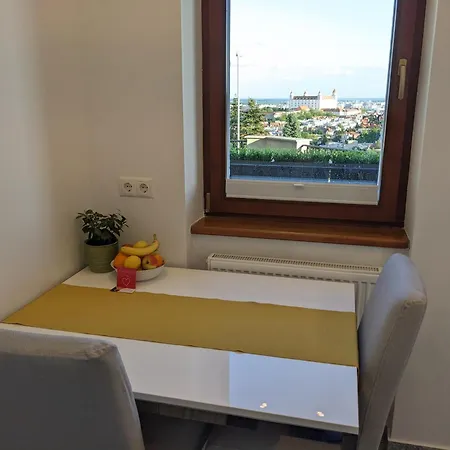 דירה Clearvuehome - Panoramic 43 M2 Slavin ברטיסלאבה